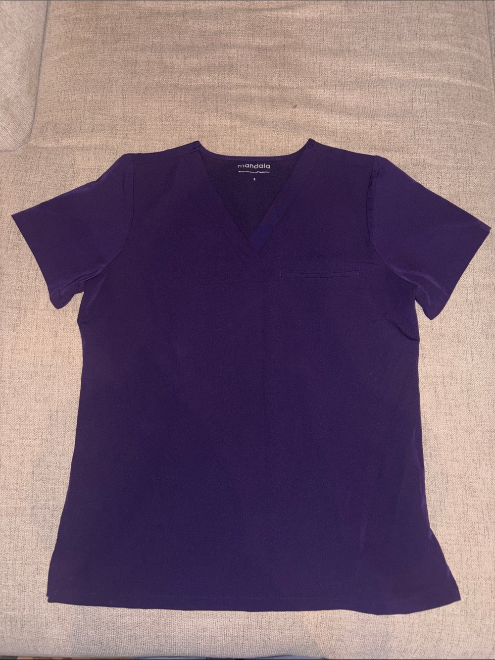 Mandala Women's V-Neck Short Sleeve Top — Deep Purple Small